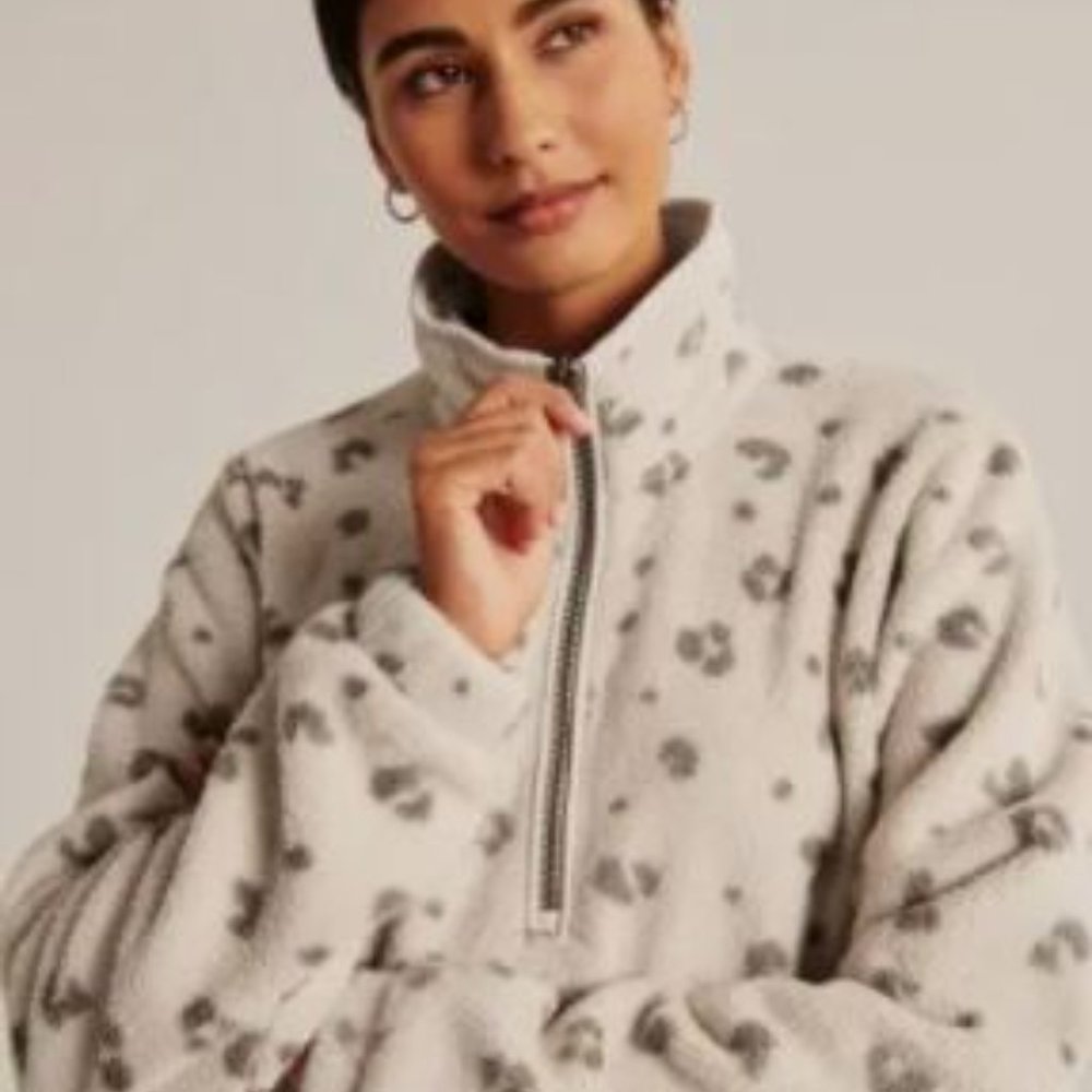 Abercrombie Half-Zip Sherpa Sweatshirt animal S